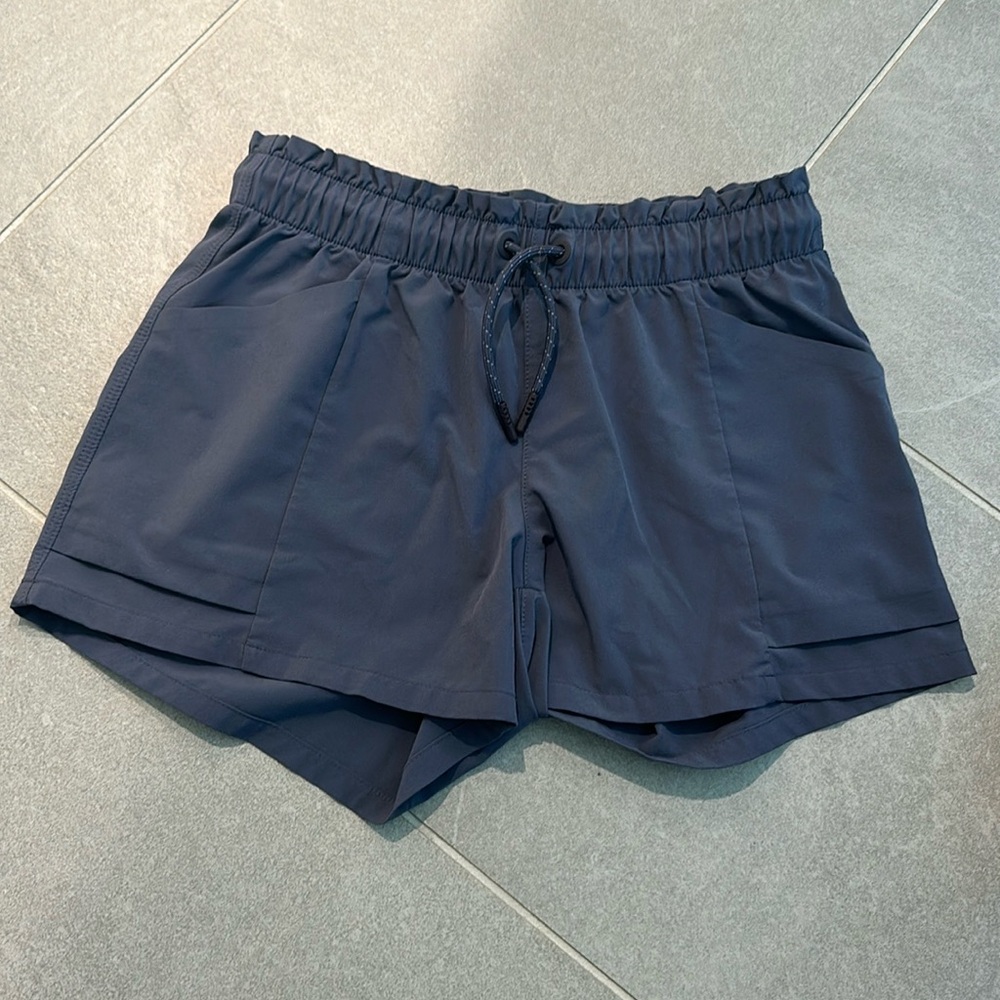 Athleta Girl Size Large/12 Athletic Short